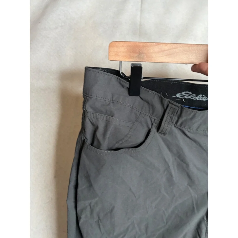 Eddie Bauer Mens Gray Horizon Guide‎ Chino Pants 40x32 Water Repellent READ